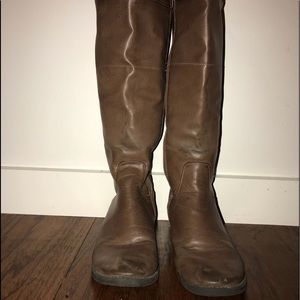 Brown boots